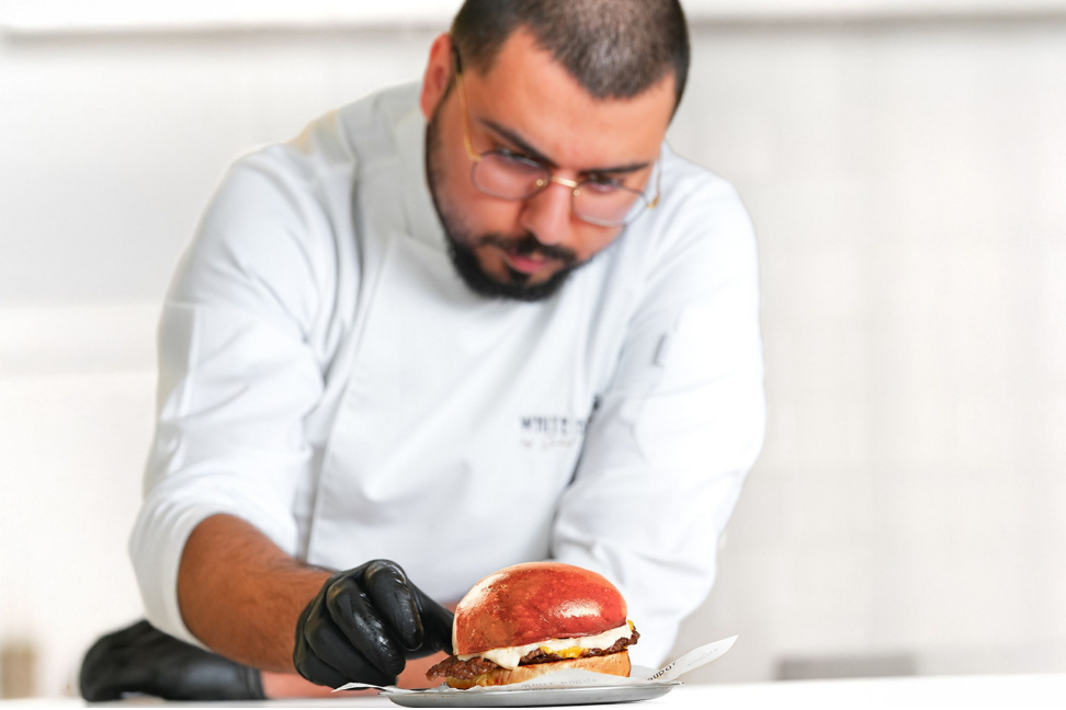 White Burger Franchise Büyümesini Sürdürüyor